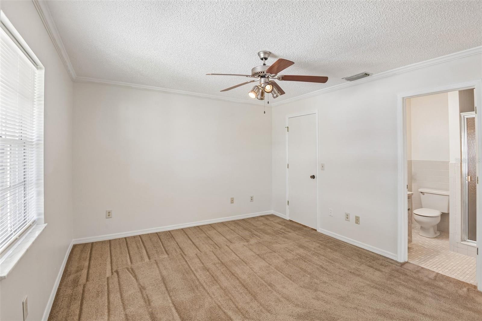 Image 12 of 49 For 6704 Hickorywood Lane