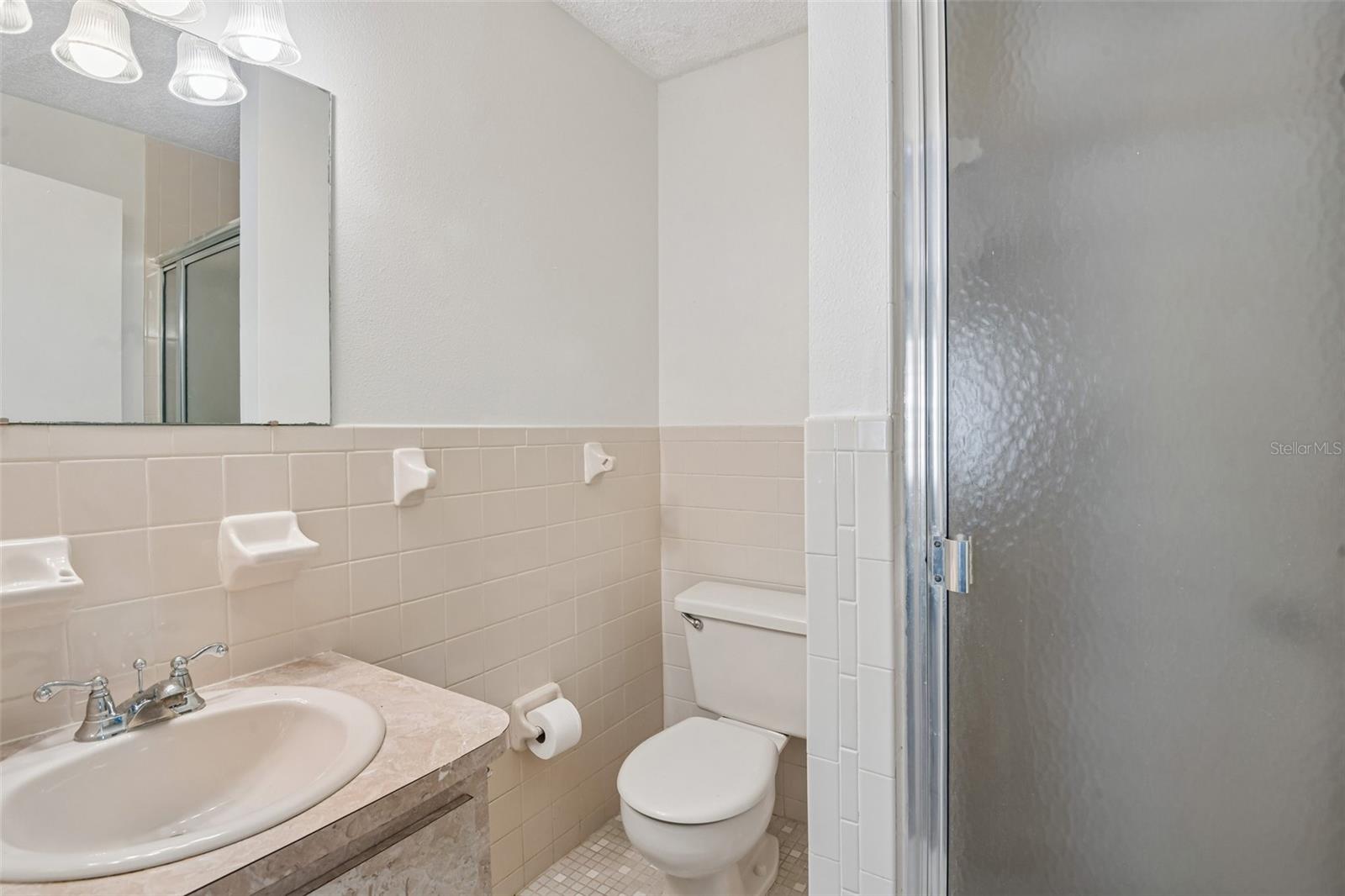 Image 13 of 49 For 6704 Hickorywood Lane