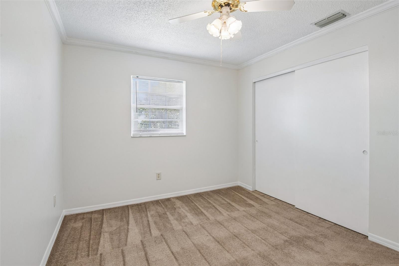 Image 16 of 49 For 6704 Hickorywood Lane