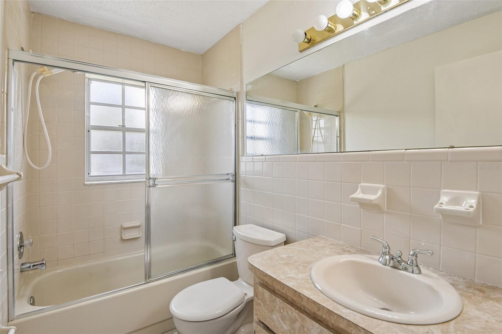 Image 17 of 49 For 6704 Hickorywood Lane