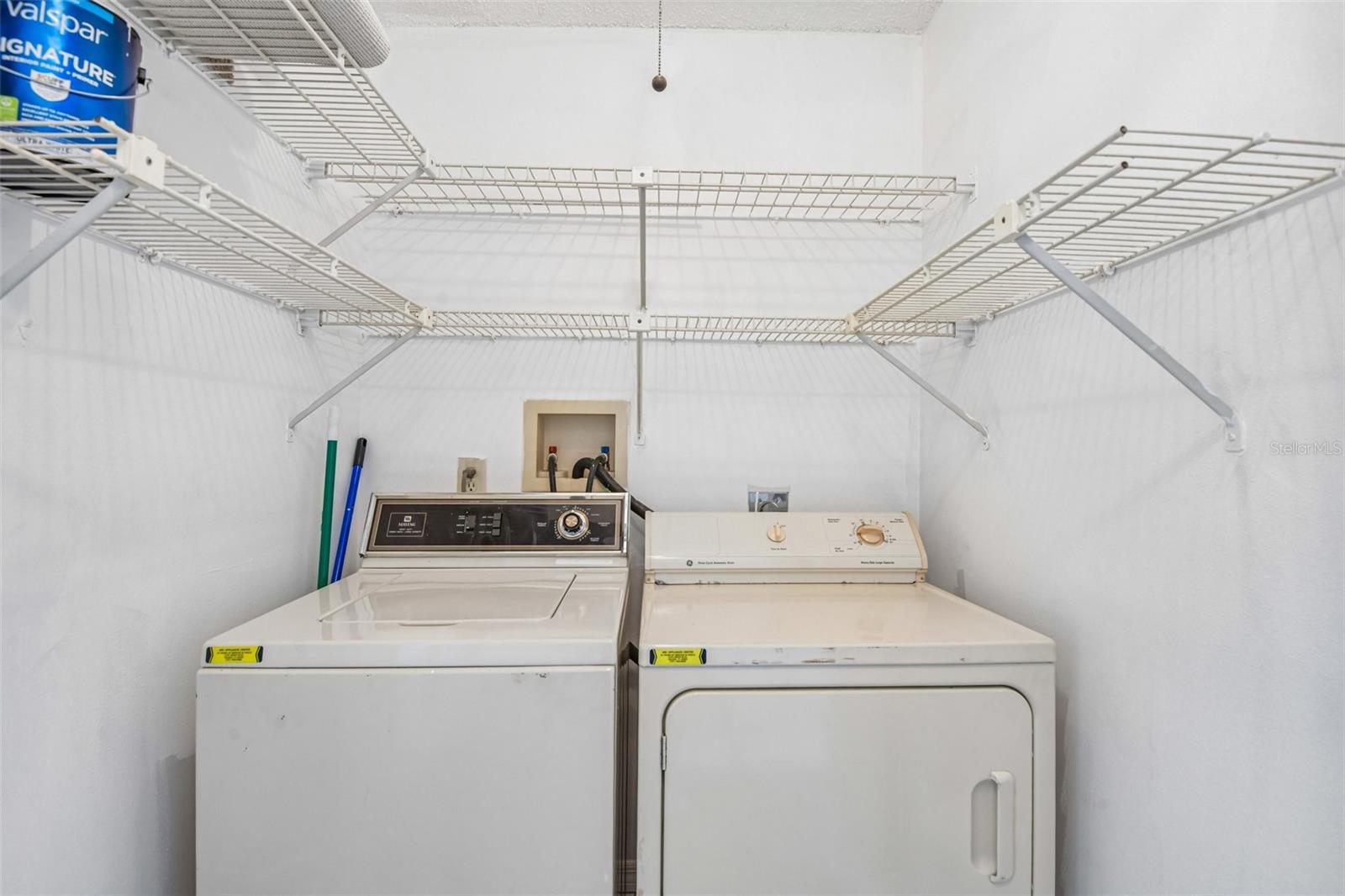 Image 18 of 49 For 6704 Hickorywood Lane