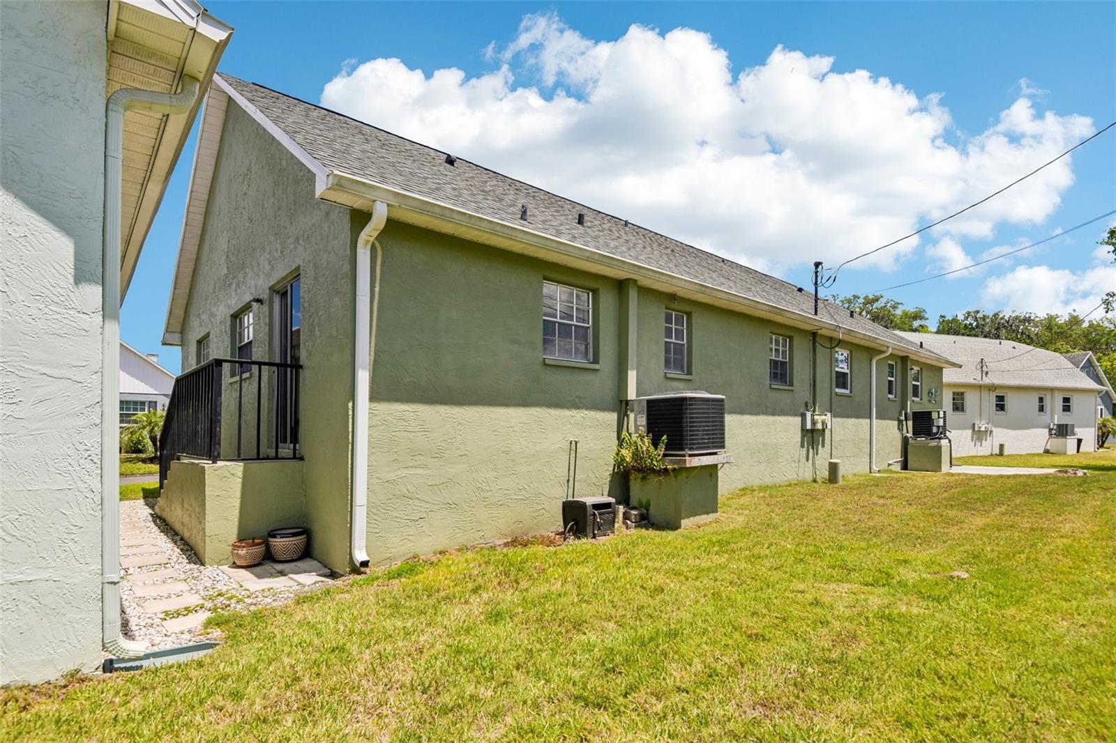 Image 21 of 49 For 6704 Hickorywood Lane