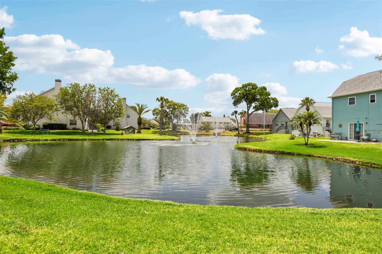 Image 33 of 49 For 6704 Hickorywood Lane