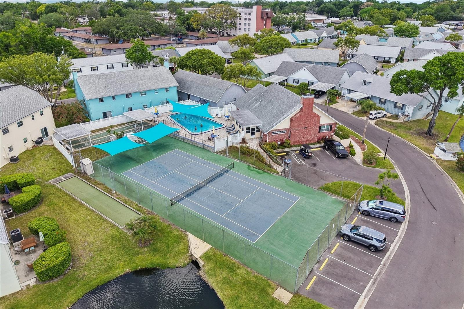 Image 35 of 49 For 6704 Hickorywood Lane