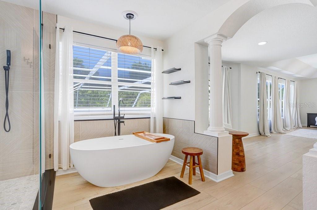 Image 36 of 65 For 18124 Courtney Breeze Drive