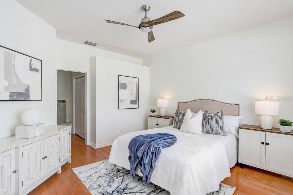 Image 11 of 39 For 8531 Acorn Ridge Court