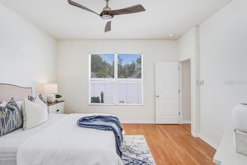 Image 12 of 39 For 8531 Acorn Ridge Court