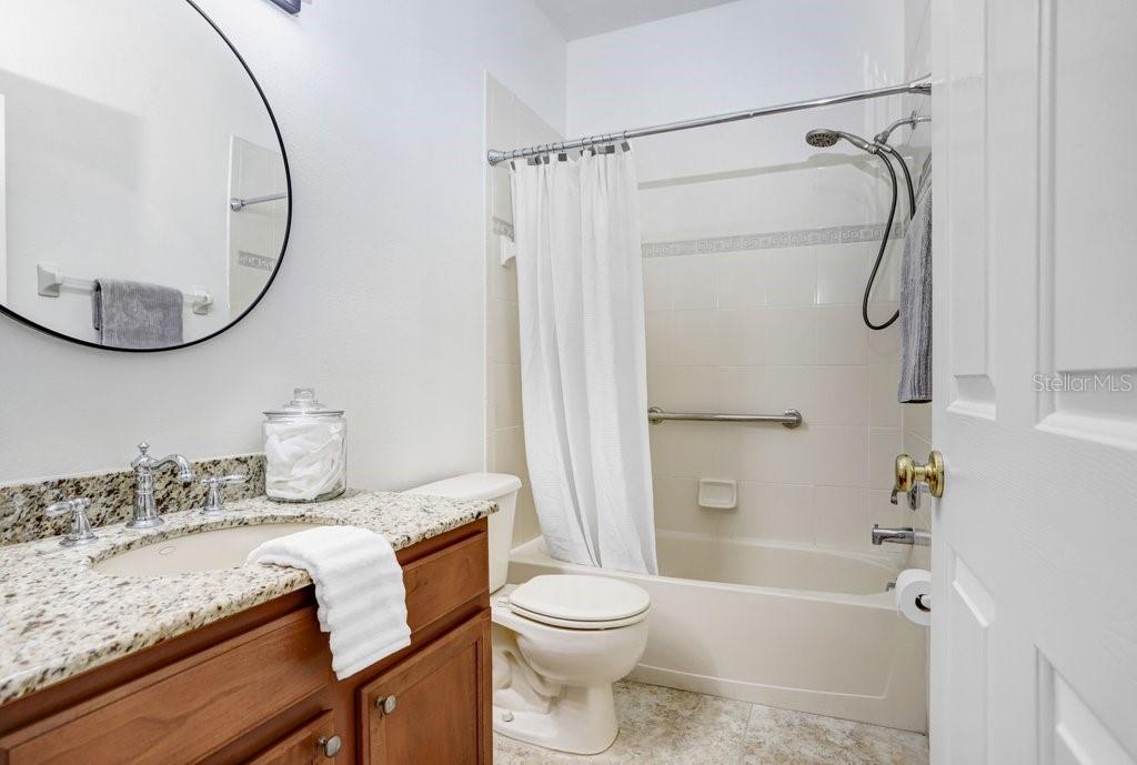 Image 25 of 39 For 8531 Acorn Ridge Court