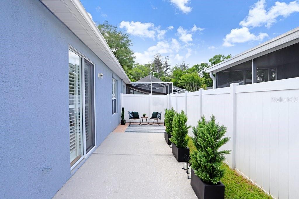 Image 27 of 39 For 8531 Acorn Ridge Court