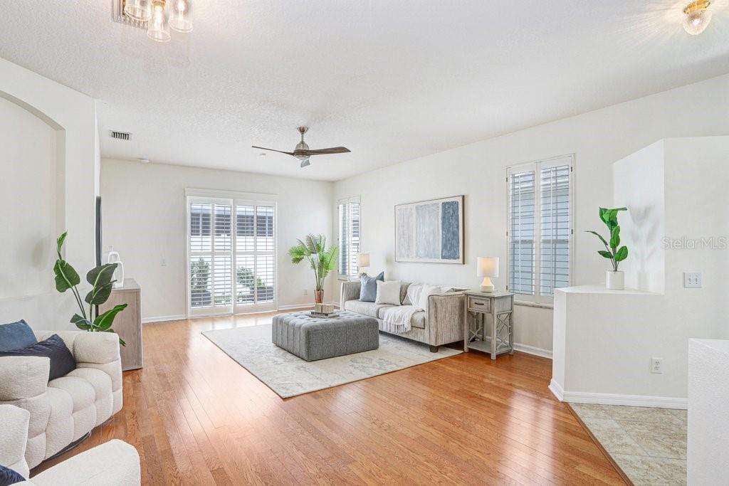 Image 6 of 39 For 8531 Acorn Ridge Court