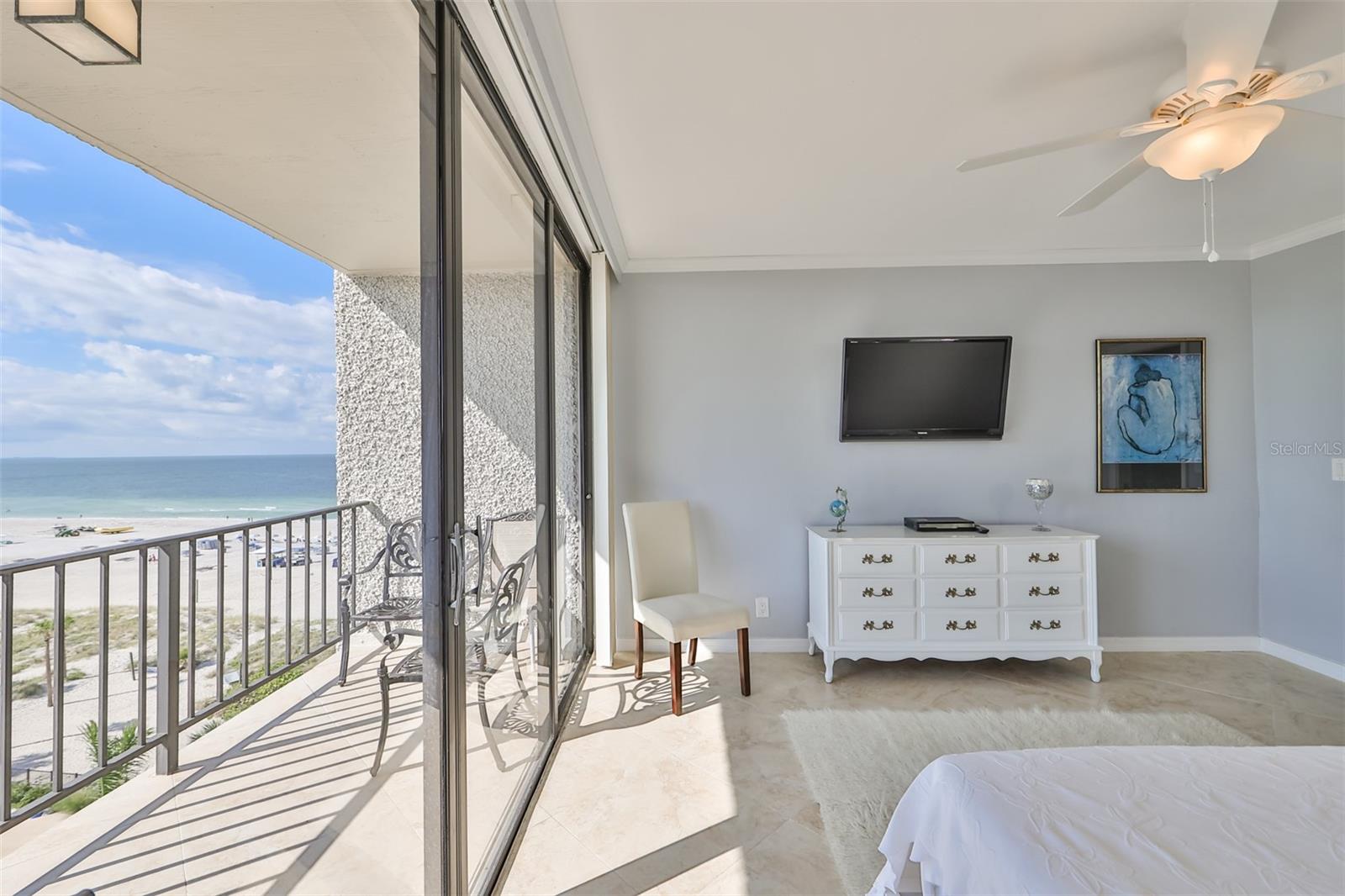 Image 19 of 31 For 5396 Gulf Boulevard 701