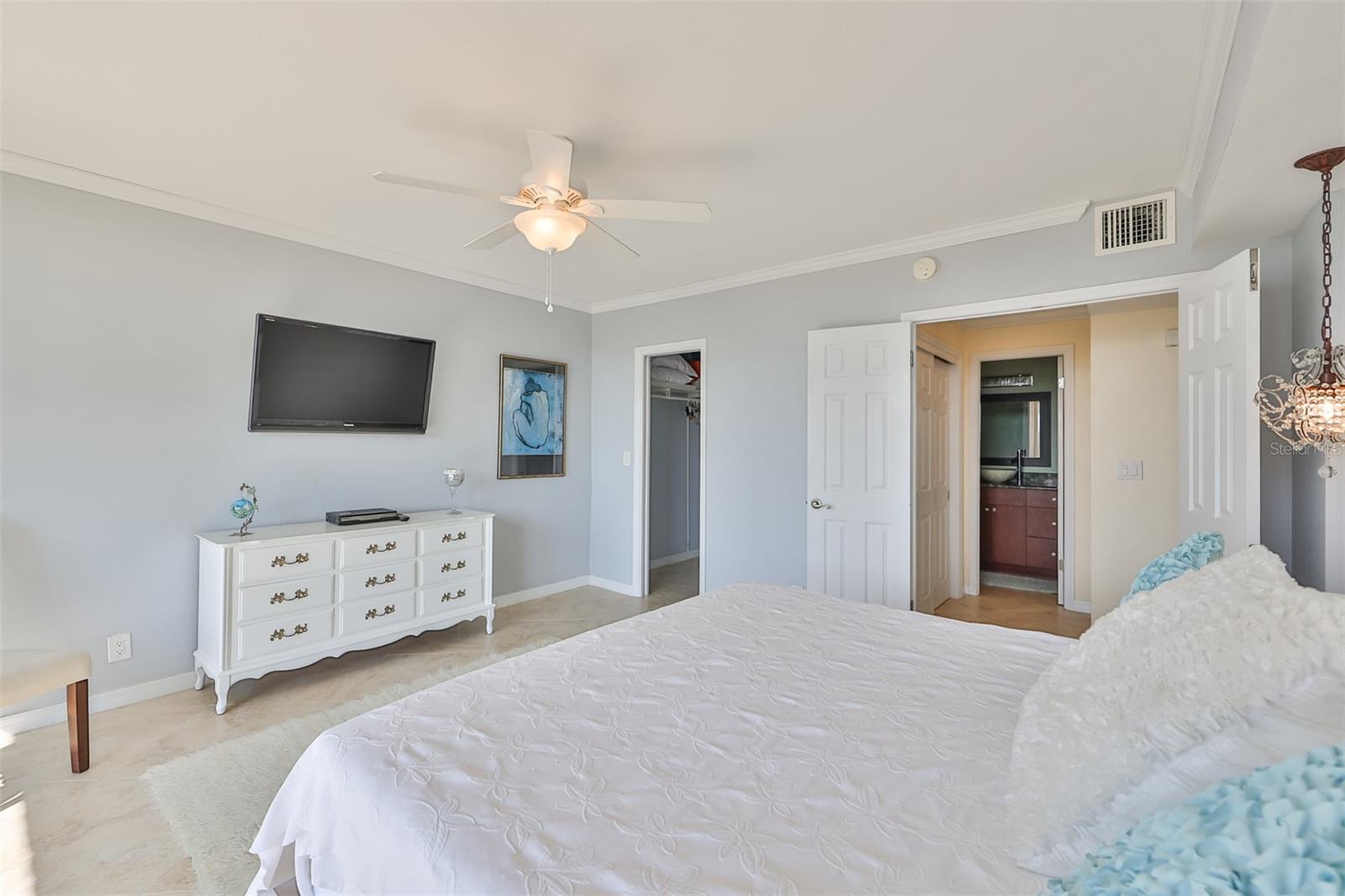 Image 20 of 31 For 5396 Gulf Boulevard 701