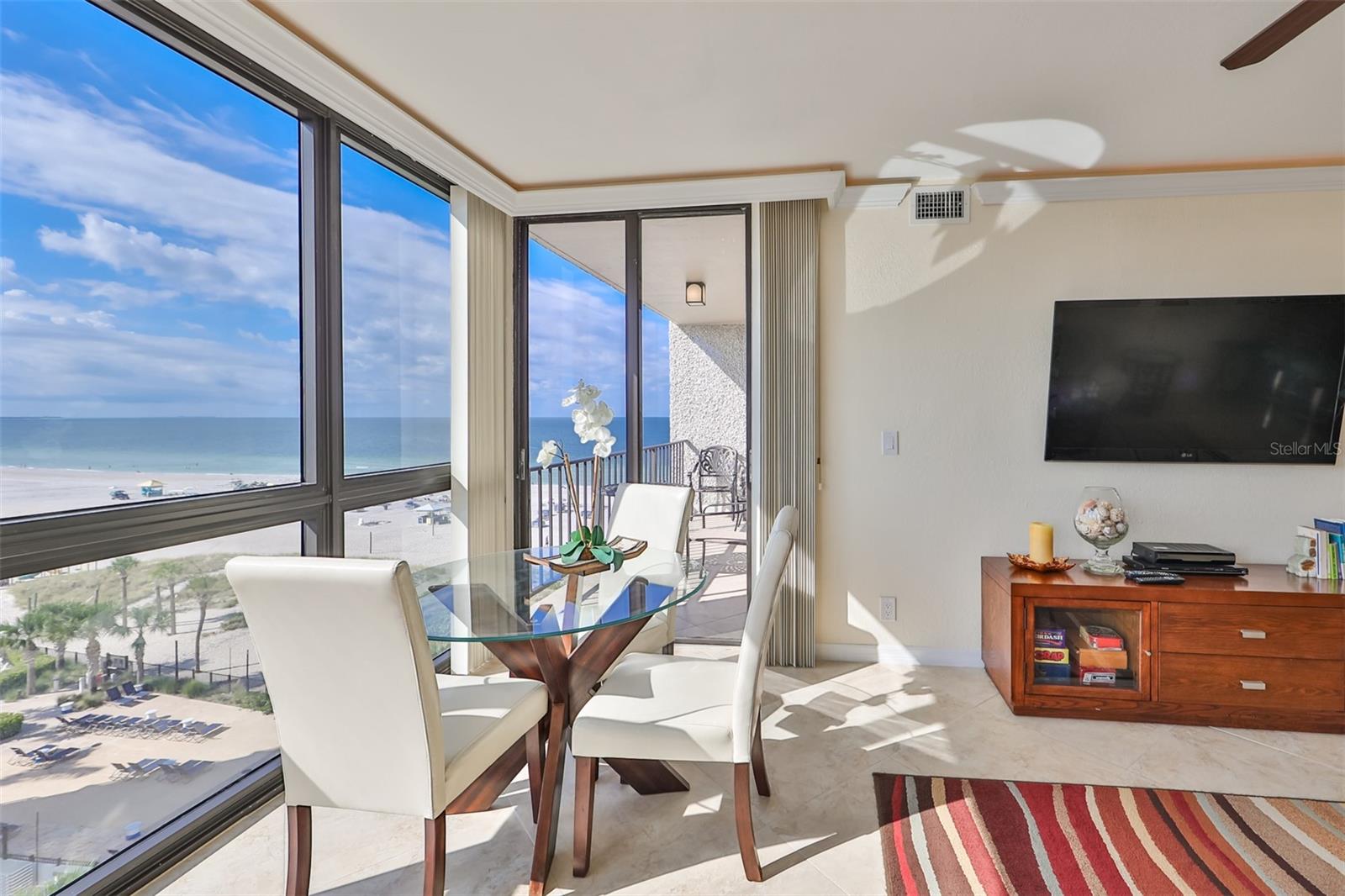 Image 6 of 31 For 5396 Gulf Boulevard 701