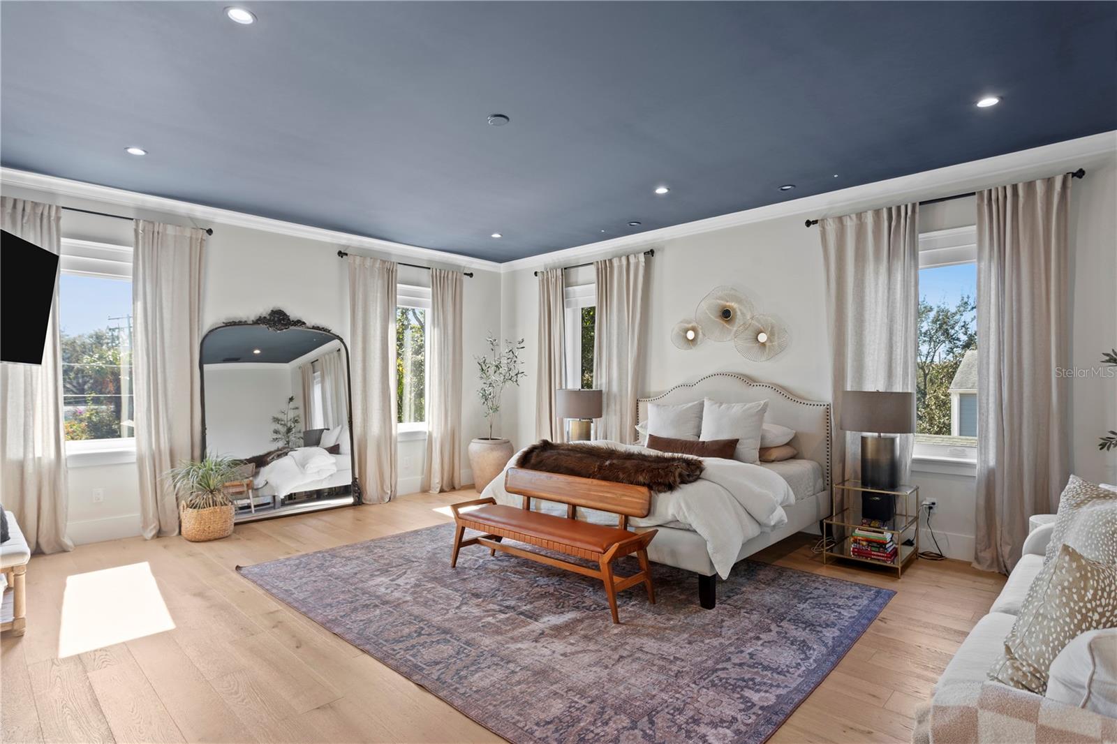 Image 19 of 49 For 2402 Parkland Boulevard