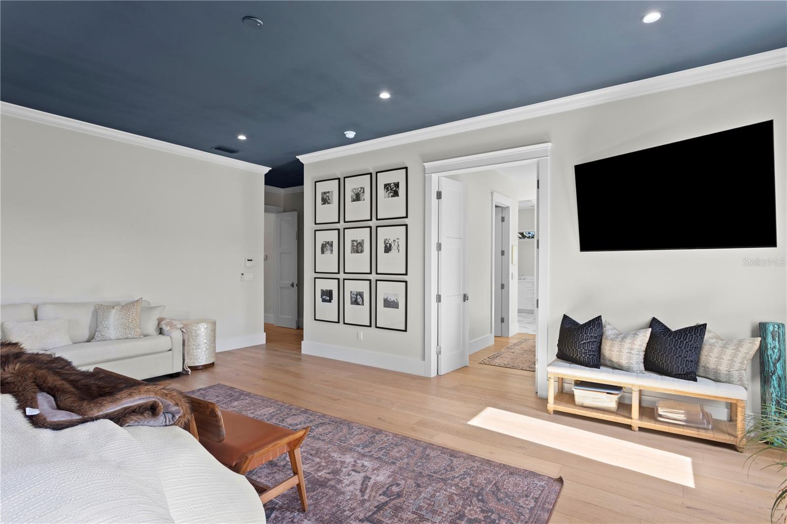 Image 22 of 49 For 2402 Parkland Boulevard