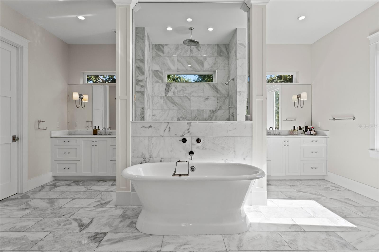 Image 4 of 49 For 2402 Parkland Boulevard