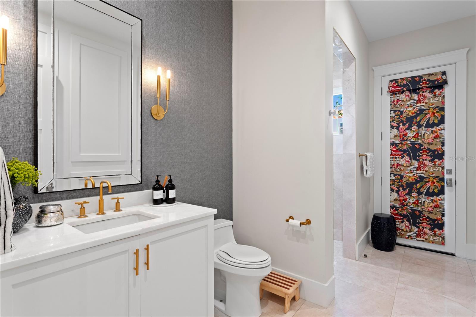 Image 40 of 49 For 2402 Parkland Boulevard