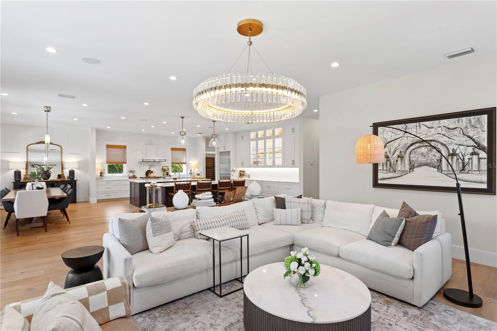 Image 9 of 49 For 2402 Parkland Boulevard