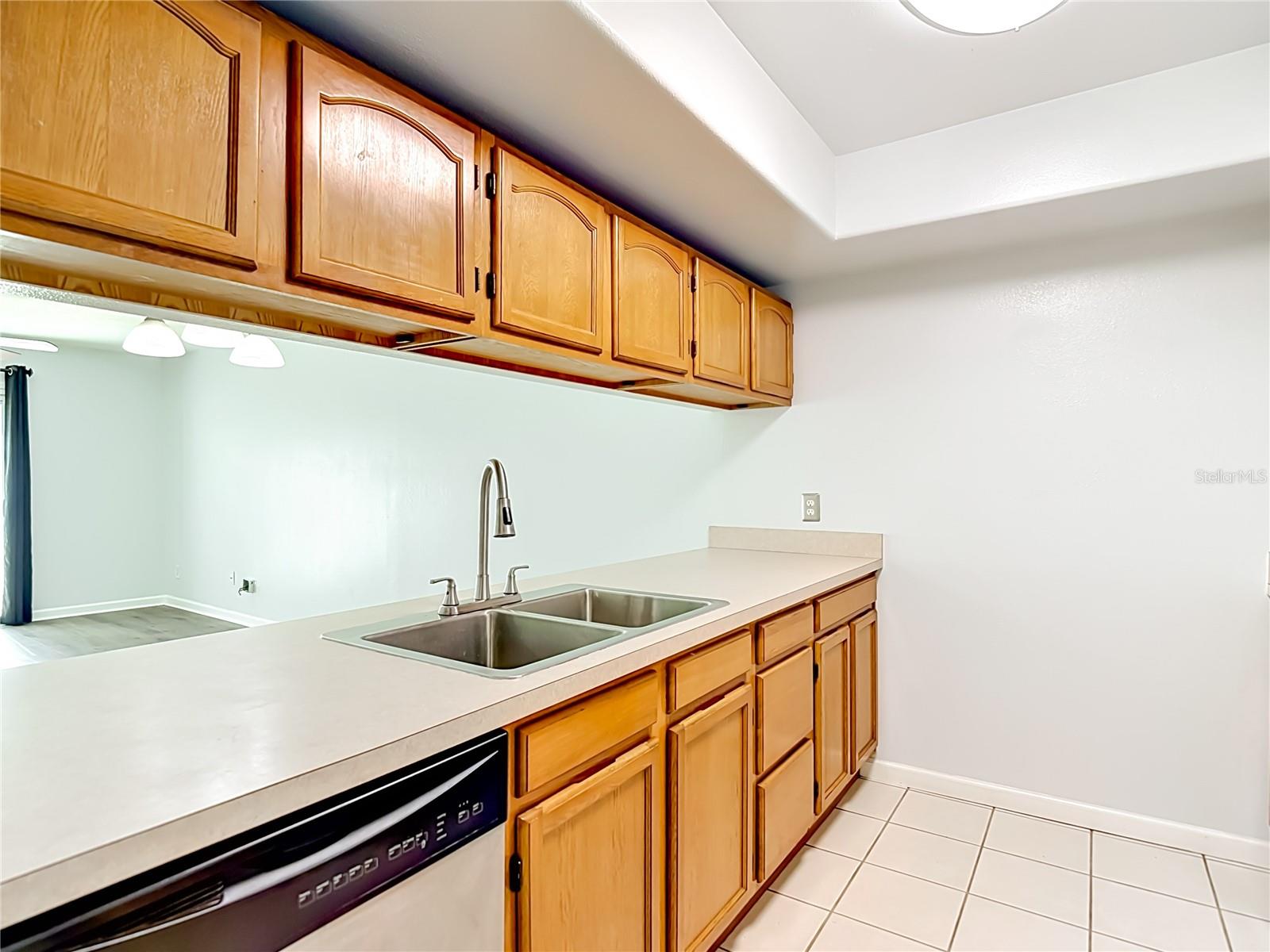 Image 7 of 21 For 5820 Church Avenue 164