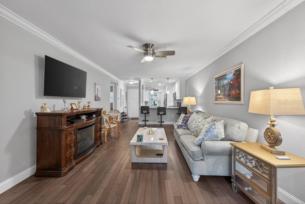 Image 13 of 44 For 2465 Northside Drive 305