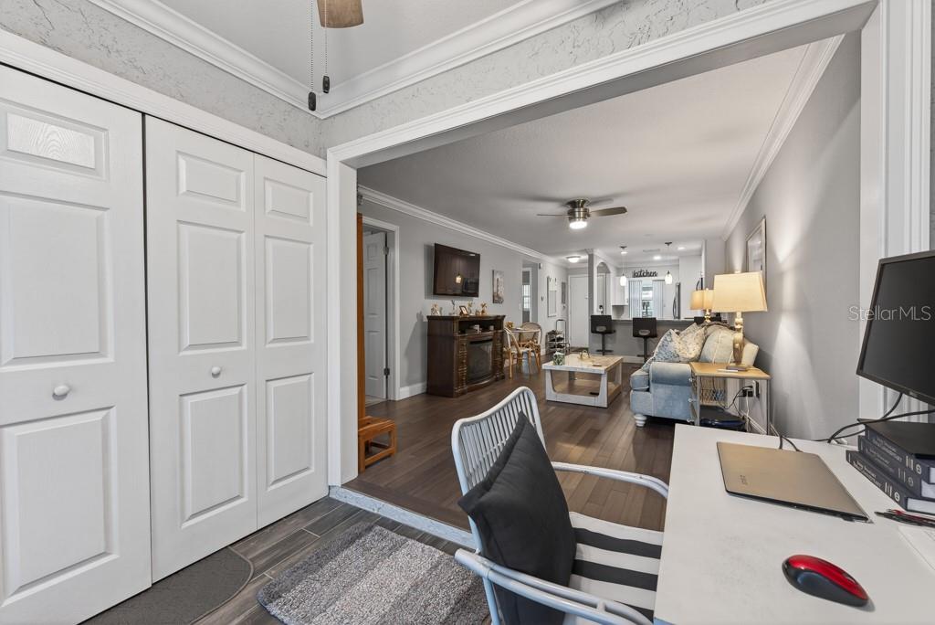 Image 17 of 44 For 2465 Northside Drive 305