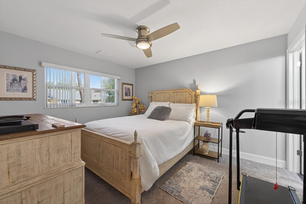 Image 18 of 44 For 2465 Northside Drive 305