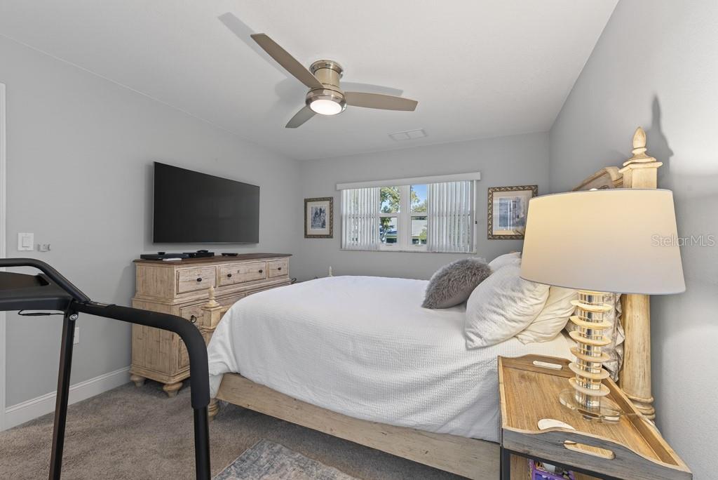 Image 19 of 44 For 2465 Northside Drive 305