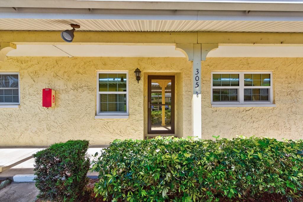 Image 31 of 44 For 2465 Northside Drive 305