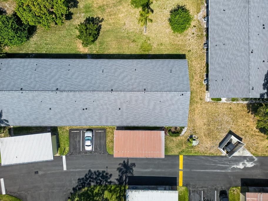 Image 41 of 44 For 2465 Northside Drive 305