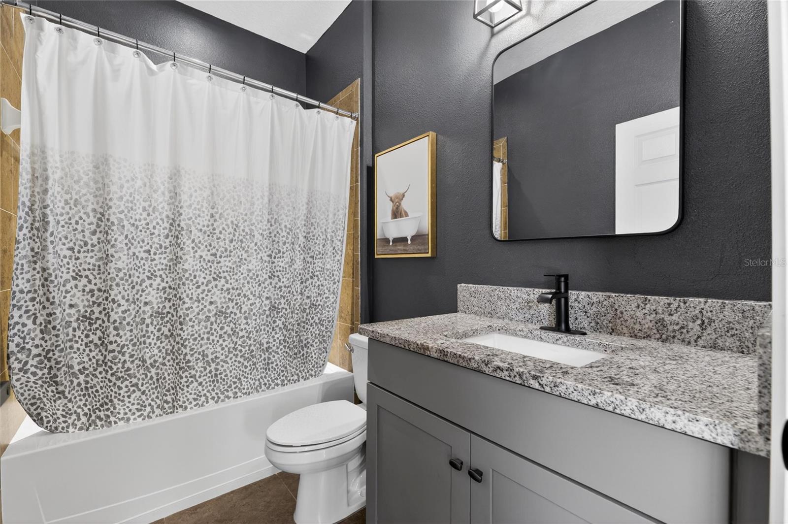 Listing photo id 18 for 11807 Harpswell Drive