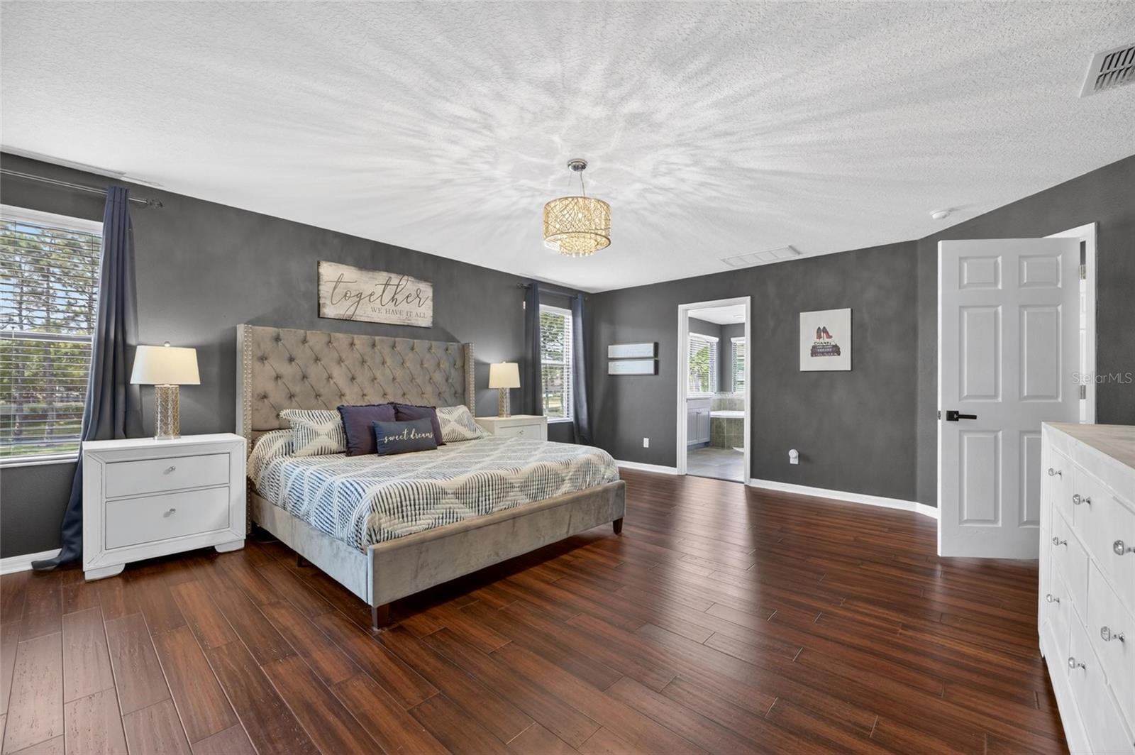 Listing photo id 23 for 11807 Harpswell Drive