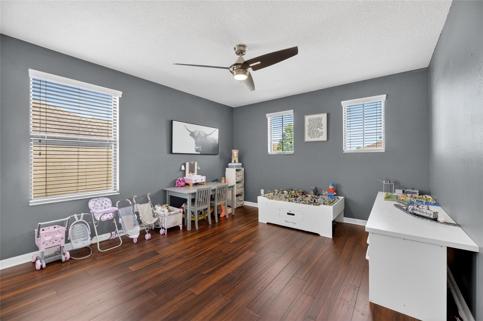 Listing photo id 27 for 11807 Harpswell Drive