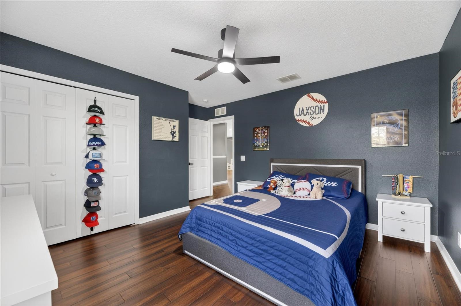 Listing photo id 28 for 11807 Harpswell Drive