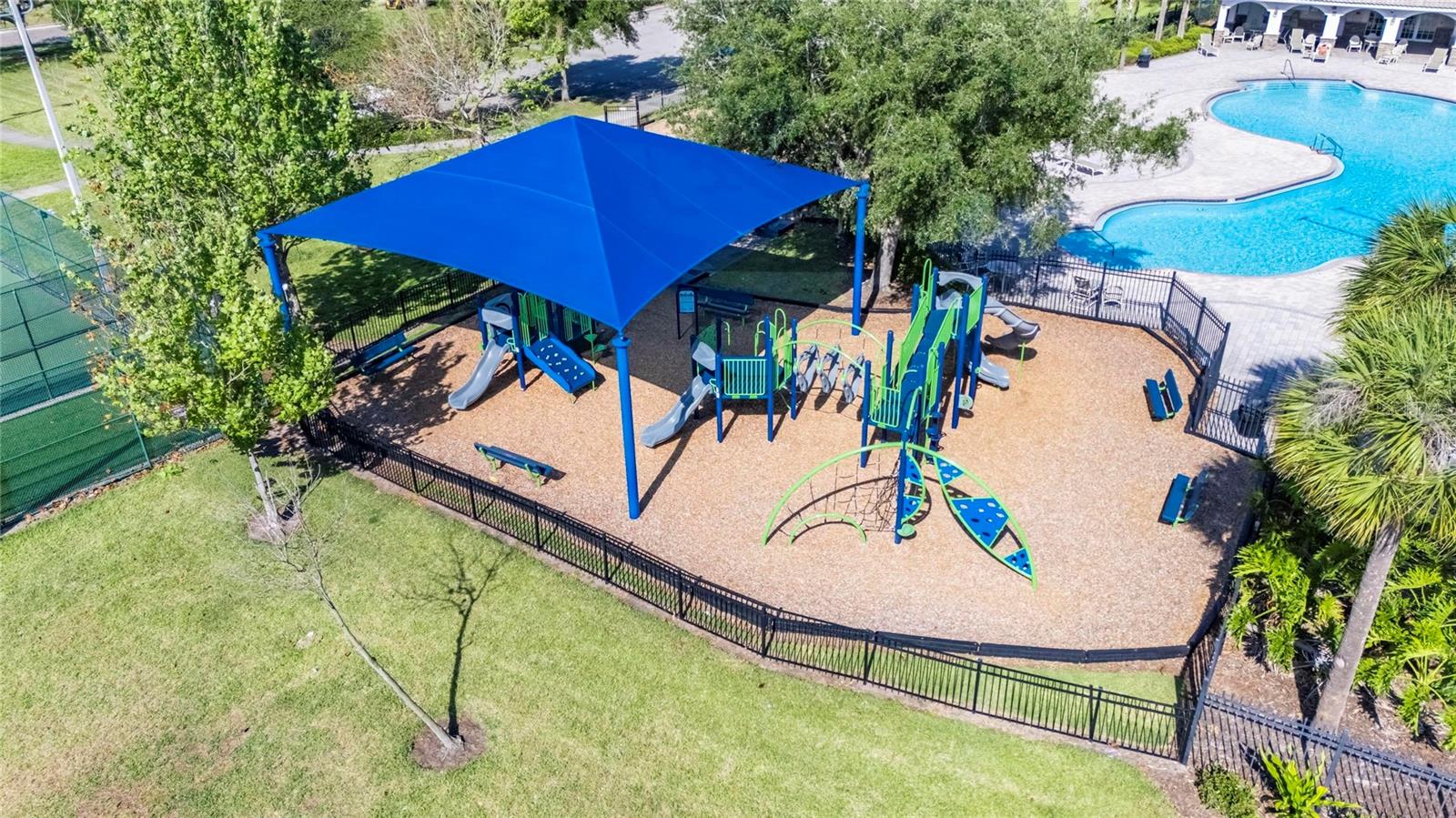 Listing photo id 40 for 11807 Harpswell Drive