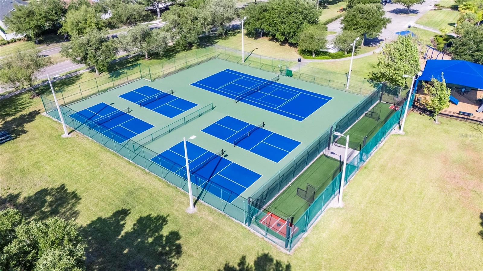 Listing photo id 41 for 11807 Harpswell Drive