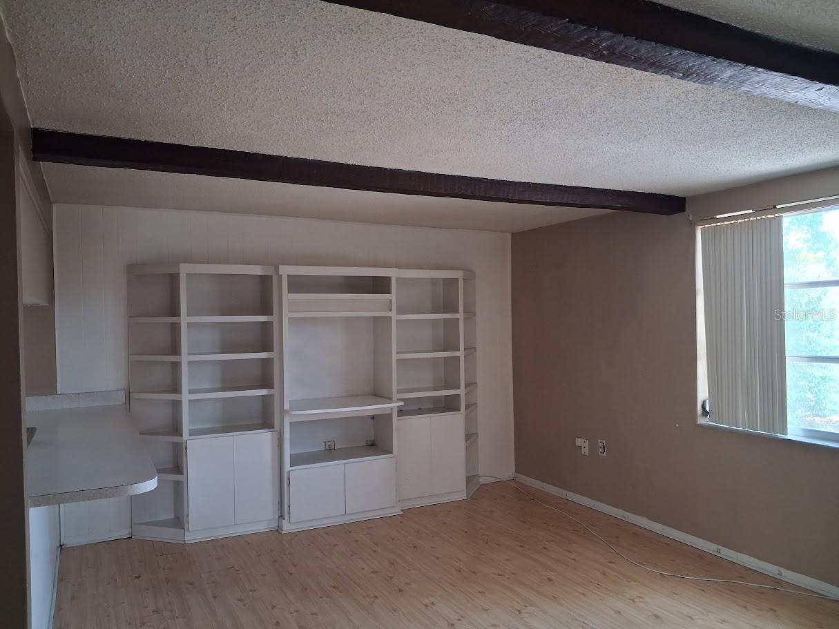 Image 7 of 19 For 6821 Mesa Verde Street