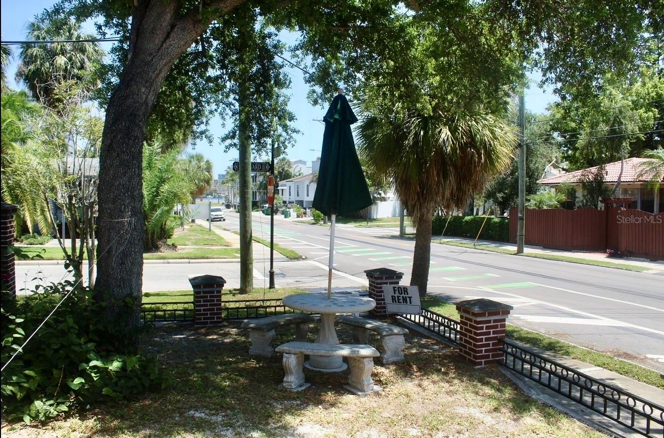 Image 21 of 22 For 701 Swann Avenue 1