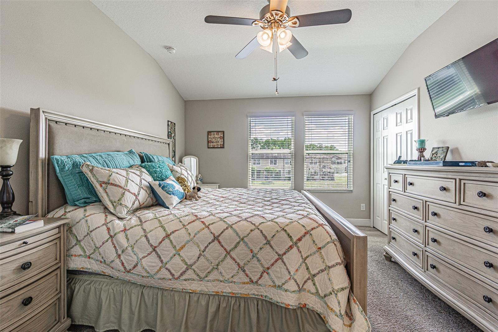 Listing photo id 12 for 11523 Crowned Sparrow Lane 3-7