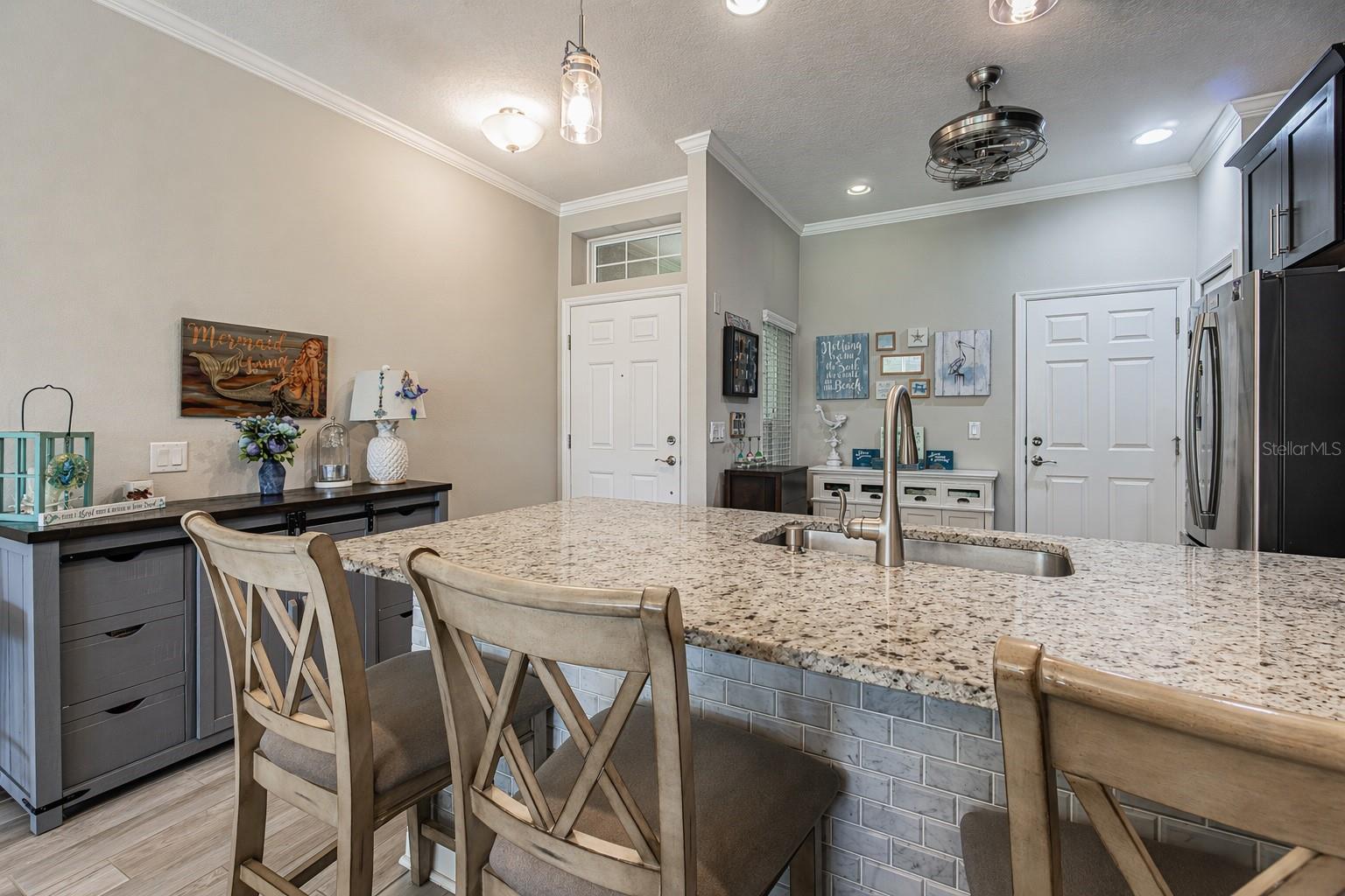 Listing photo id 2 for 11523 Crowned Sparrow Lane 3-7