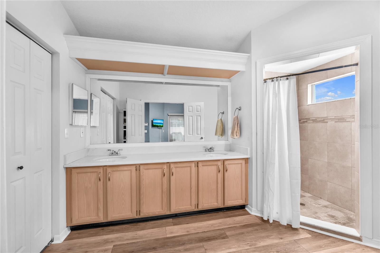 Image 11 of 29 For 2218 Cattleman Drive