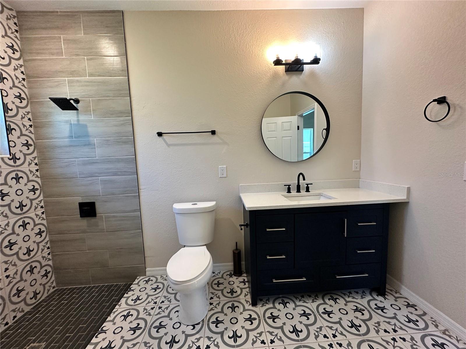 Image 12 of 32 For 1404 Lowry Avenue E