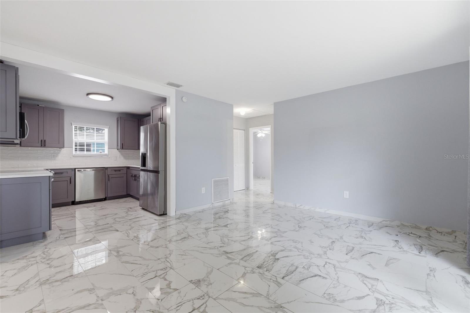 Image 10 of 35 For 3230 51st Street N