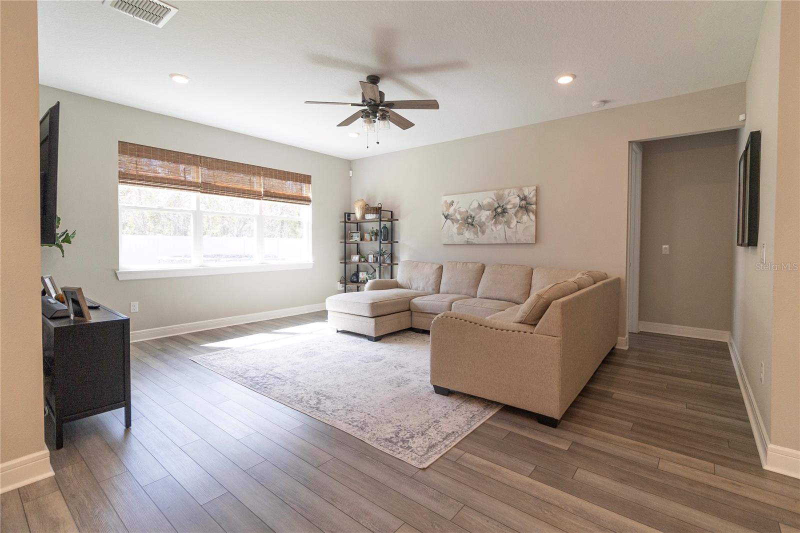Image 8 of 29 For 12951 Brookside Moss Drive