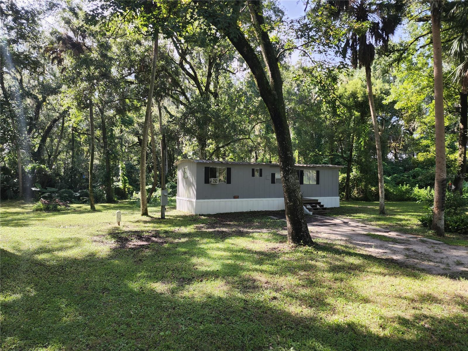 Listing photo id 1 for 2855 Tom Brewer Lane