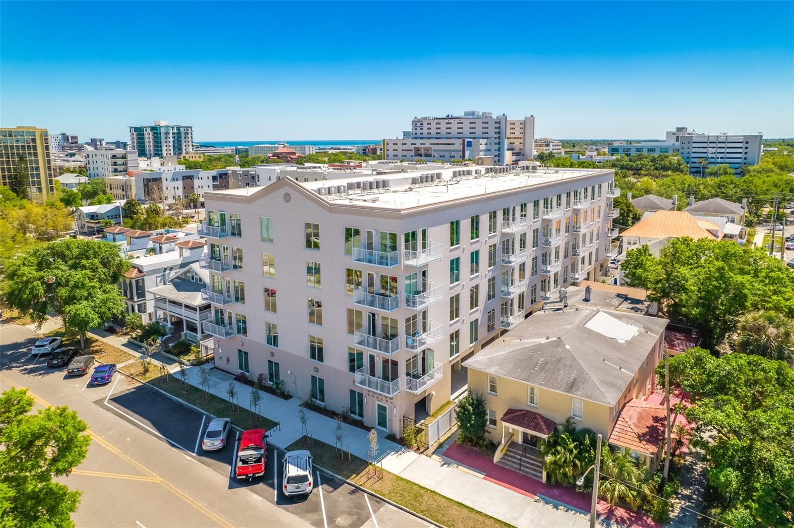 Image 12 of 43 For 644 3rd Avenue S 508