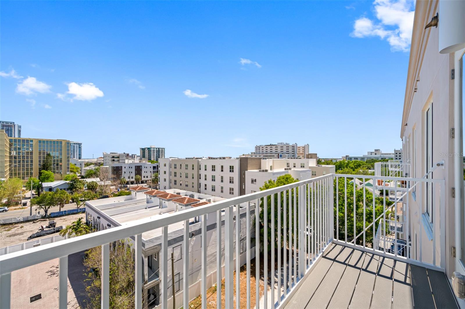 Image 26 of 43 For 644 3rd Avenue S 508