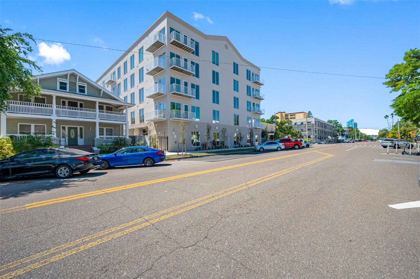 Image 6 of 43 For 644 3rd Avenue S 508