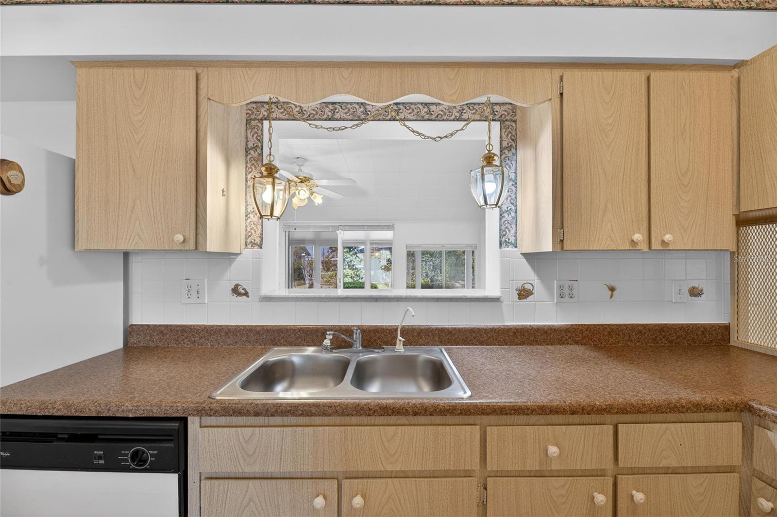 Image 19 of 65 For 1210 Valley Forge Blvd  9