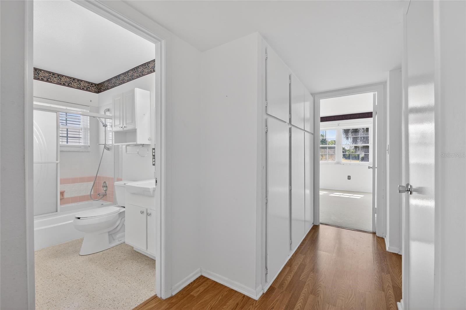 Image 33 of 65 For 1210 Valley Forge Blvd  9