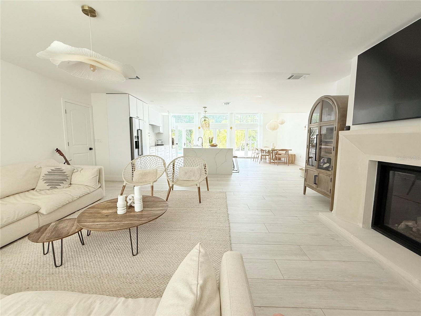 Image 23 of 43 For 797 45th Avenue Ne